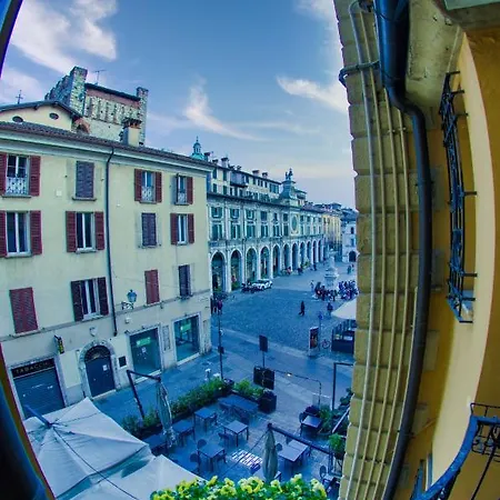 Blue Brescia